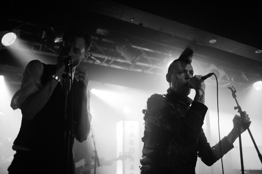 Agent Side Grinder and Henric de la Cour